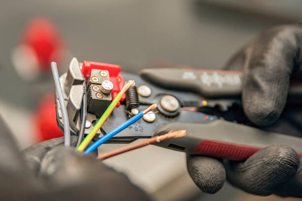 Best Electrician Near Me  in Jefferson, OH